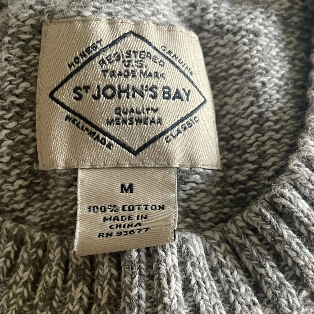 St. John's Bay Men's Heathered Gray Crewneck Sweater Size M